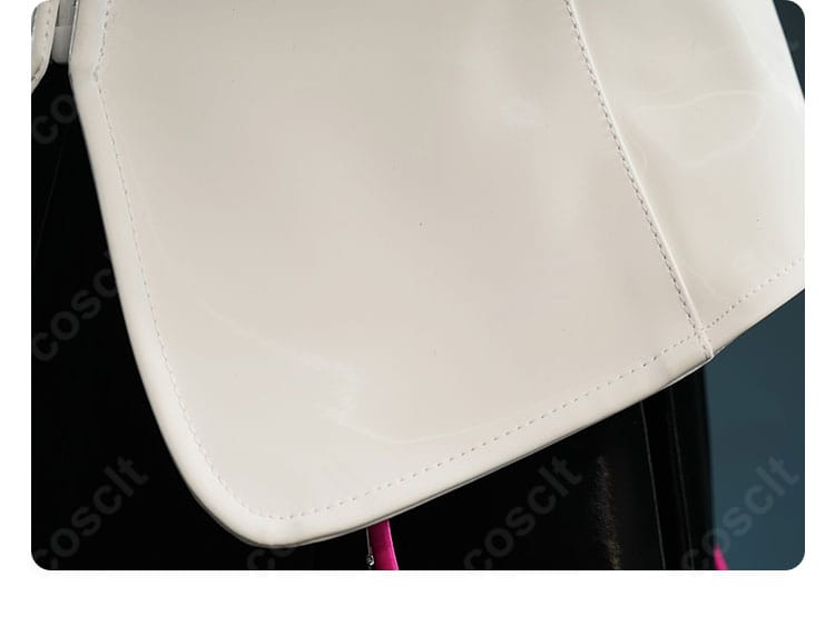 初音ミクNT版コスプレ衣装の裾装飾ディテール。縁取りと装飾ラインの美しさを強調した拡大画像。