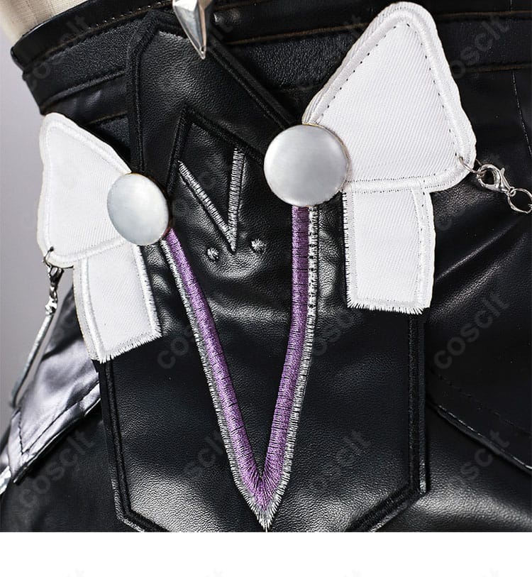 ビビアン衣装の背面装飾クローズアップ。背中の意匠を忠実に再現し、後ろ姿でも映えるデザイン。