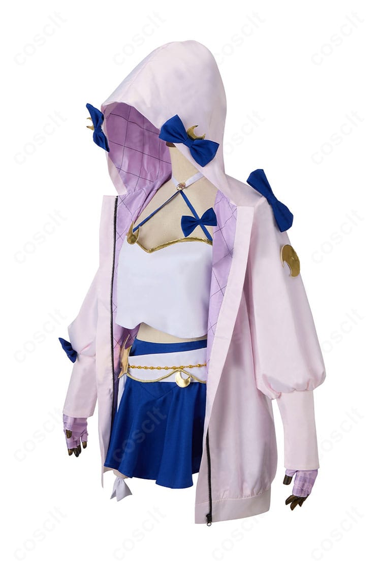 FGO ファンタズムーン 霊基再臨 第二段階コスプレの側面。フレアスカートのラインと縫製の丁寧さが見える角度の画像。