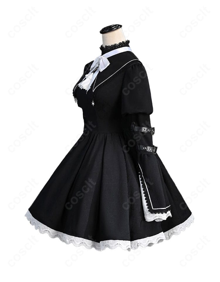 東雲絵名 神っぽいな衣装の側面。Aラインシルエットと袖のラインを確認できる画像