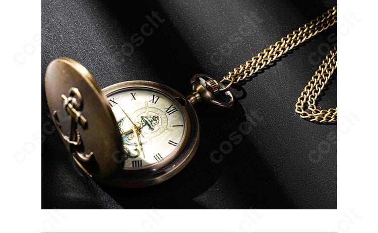 ホセ・バーデン 衣装の帽子装飾。クラシックな警官風デザインで全体の統一感を高める。