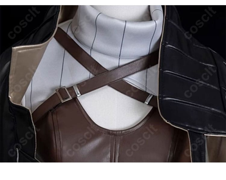 ジェイン衣装の襟元装飾ディテール。刺繍風モチーフと縁取りが映えるアップ。