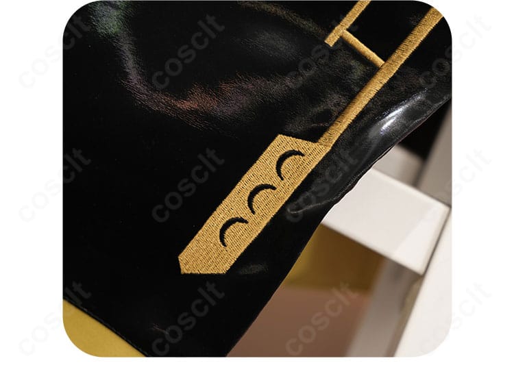 巡音ルカ コスプレ衣装のスカート裾。縁取りのディテールと発色のコントラストを確認。