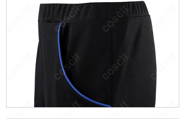 ルーク コスプレ衣装のズボンポケット装飾。実用性とデザイン性のバランス。