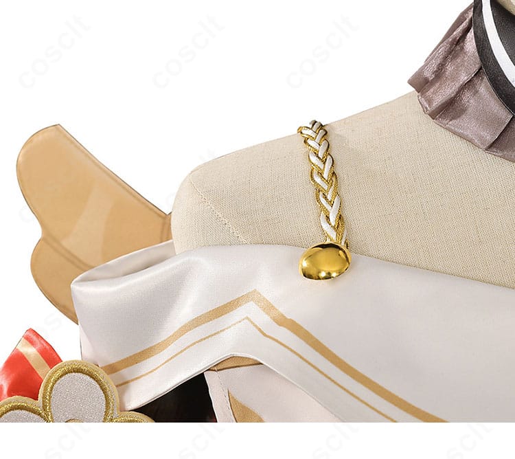 肩飾りの精緻な造形。金具・縁取りの仕上げでキャラクター性を強調したトリビー衣装の肩パーツ。