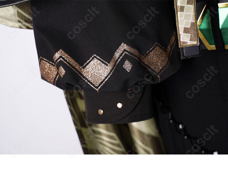 袖口の装飾アップ。縁取りとパーツの重なり、質感のコントラストが分かる画像