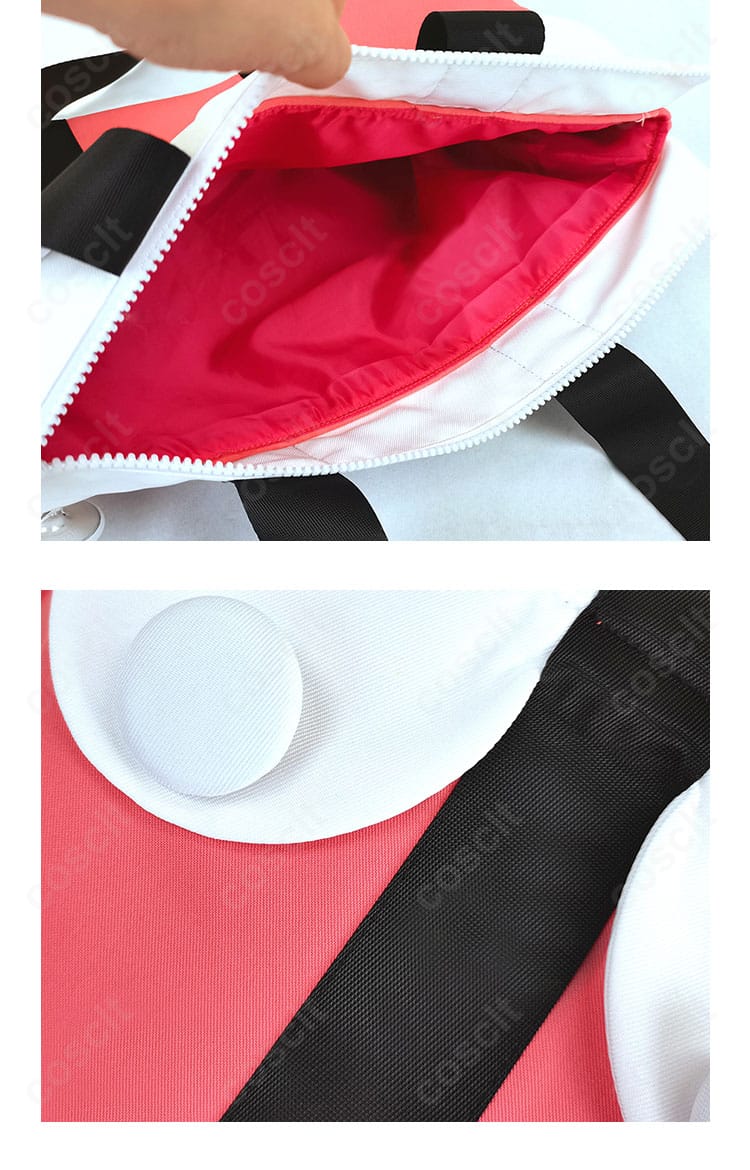 ショルダーバッグ内部の収納写真。ポケット配置と容量感が分かる内装ディテール。