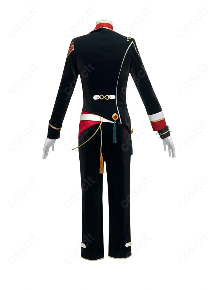 ウロボロス衣装の背面。背中の切り替えとフリンジの配置、裾の落ち感を捉えた写真。