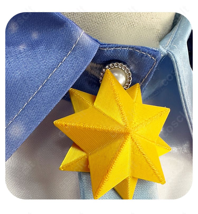 ネクタイ装飾のクローズアップ。精緻な刺繍と整ったステッチで高級感のある仕上がり。