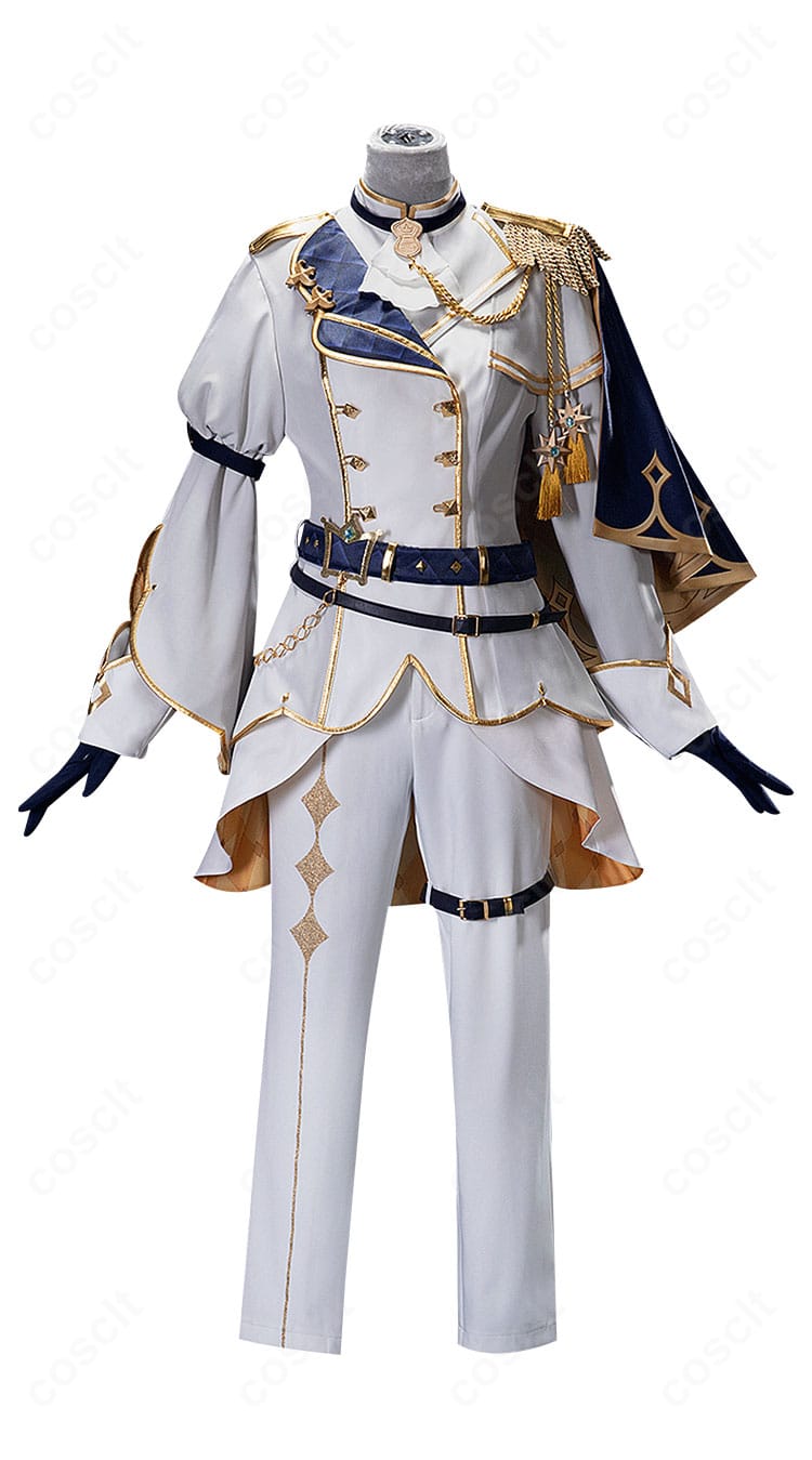 草薙寧々 フィエ・シュヴァリエ コスプレ衣装の正面全身。コートのラインと胸元装飾、シルエットを確認できる画像。