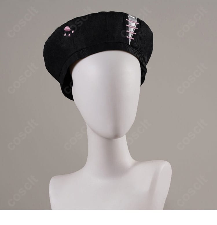 帽子の装飾ディテール。小物まで作り込まれたデザイン。