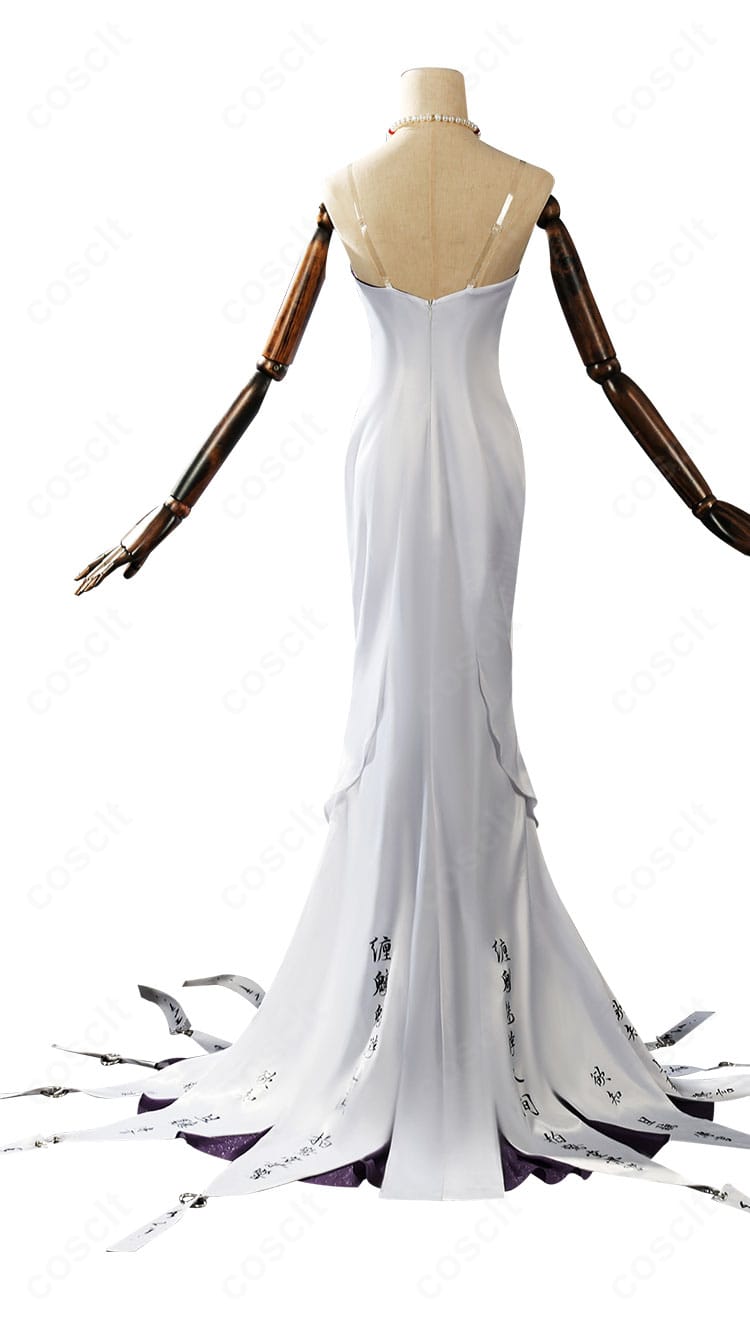 玉骨コスプレのスカート背面装飾アップ。裾飾りの立体感と縫製の仕上がりが分かるクローズアップ。