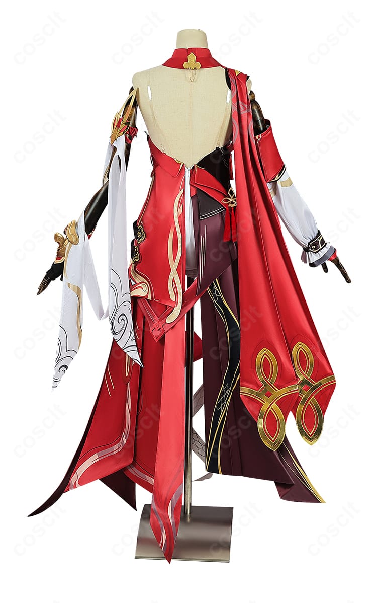 キアナ・カスラナ衣装の背面。背中のカッティングとフリンジ・腰飾りの配置を再現。