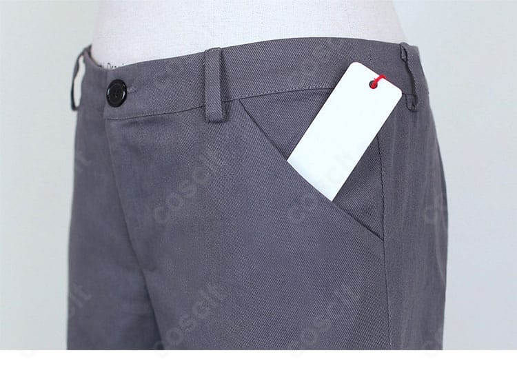 ズボンポケットの拡大。開口部と補強ステッチの仕様が分かる。