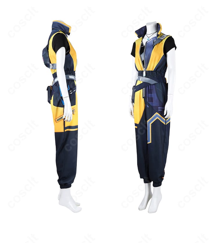 ウェイレイ衣装の側面。ウエストラインとパンツのサイドディテールを確認できる角度。