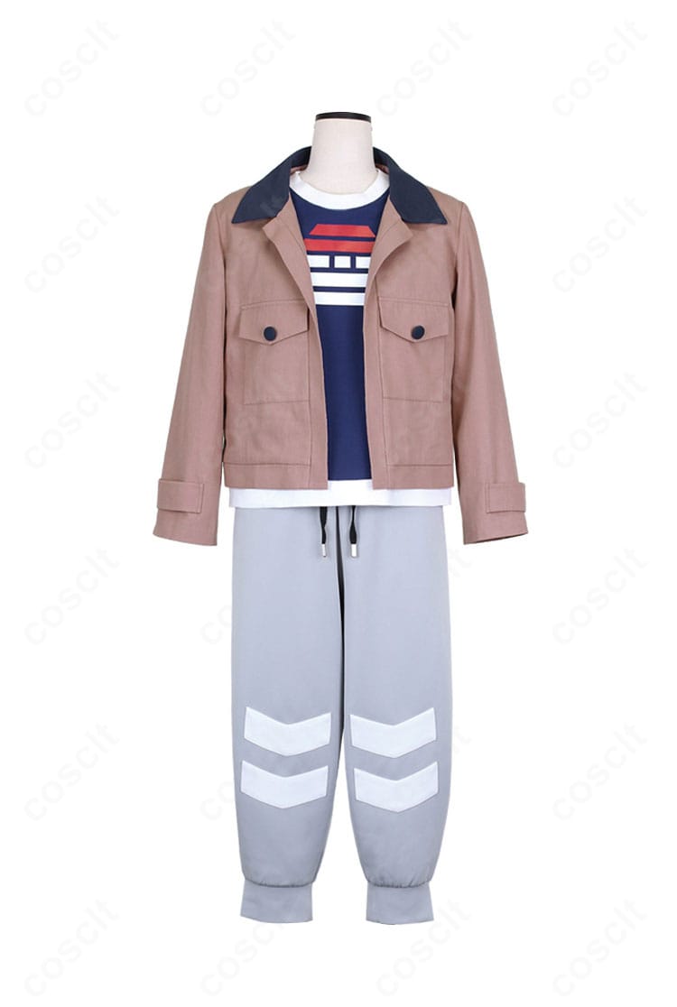 ガイ衣装の正面全身。ロングコートとTシャツのレイヤード、落ち着いた配色がわかるカット