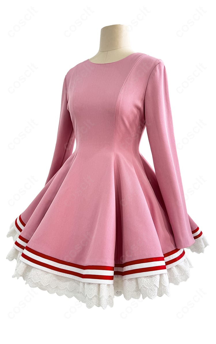 スカート装飾のクローズアップ。裾のカッティング、ステッチワーク、生地の発色と質感を強調したディテール画像。