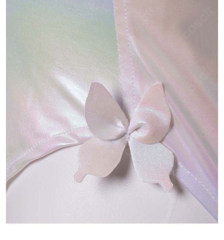 蝶モチーフの装飾ディテール。可愛らしいアクセントで写真映え。