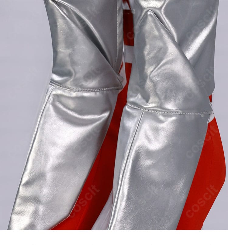 赤色アーマー衣装 全体ディテールのハイライトショット