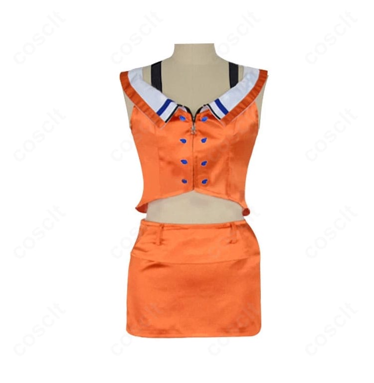 ホロライブ 小鳥遊キアラ 初期衣装コスプレの正面ディテール。首飾り・胸飾り・トップスの縫製と質感をクローズアップ。