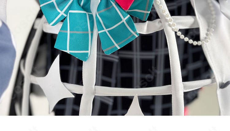 IRySブライト衣装のスカート装飾。レイヤーと縁取り、透け感のある生地の質感が際立つディテール。