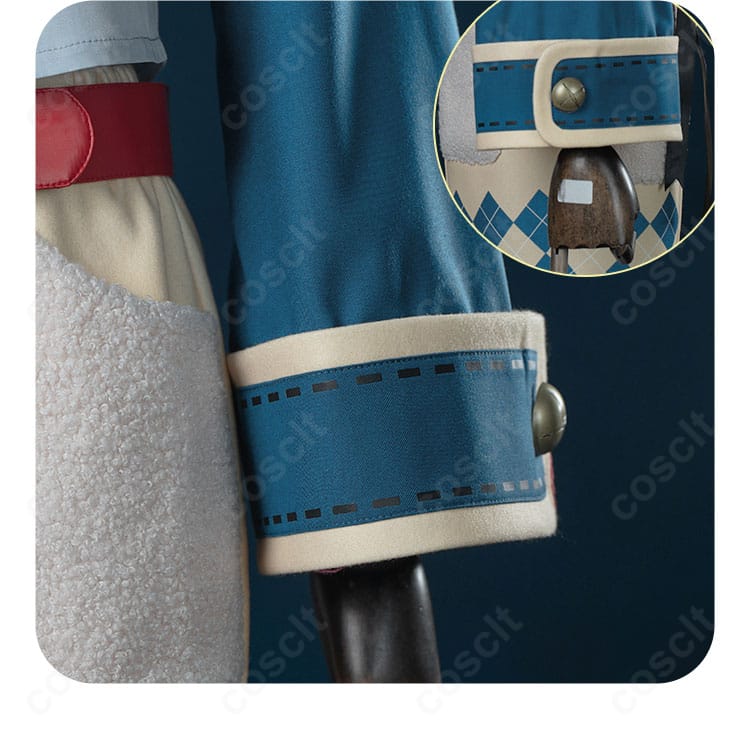 シャツ袖口の装飾クローズアップ。カフスの意匠とステッチワークを確認できる画像。