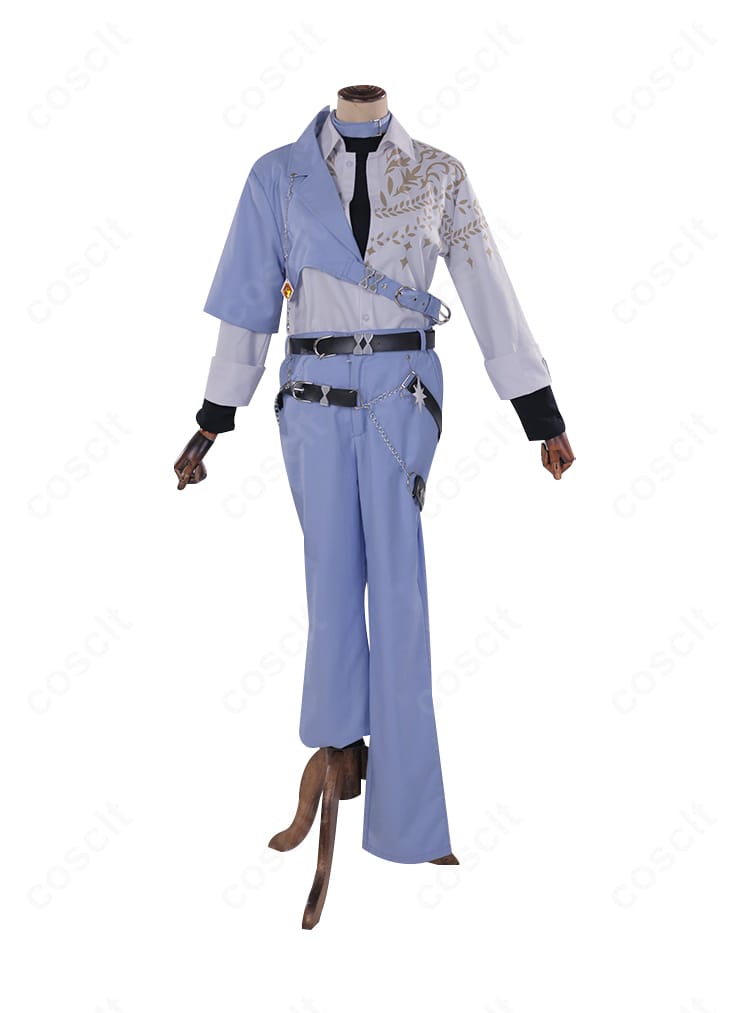 正面装飾のクローズアップ。前身頃の装飾パーツとステッチの質感を強調。