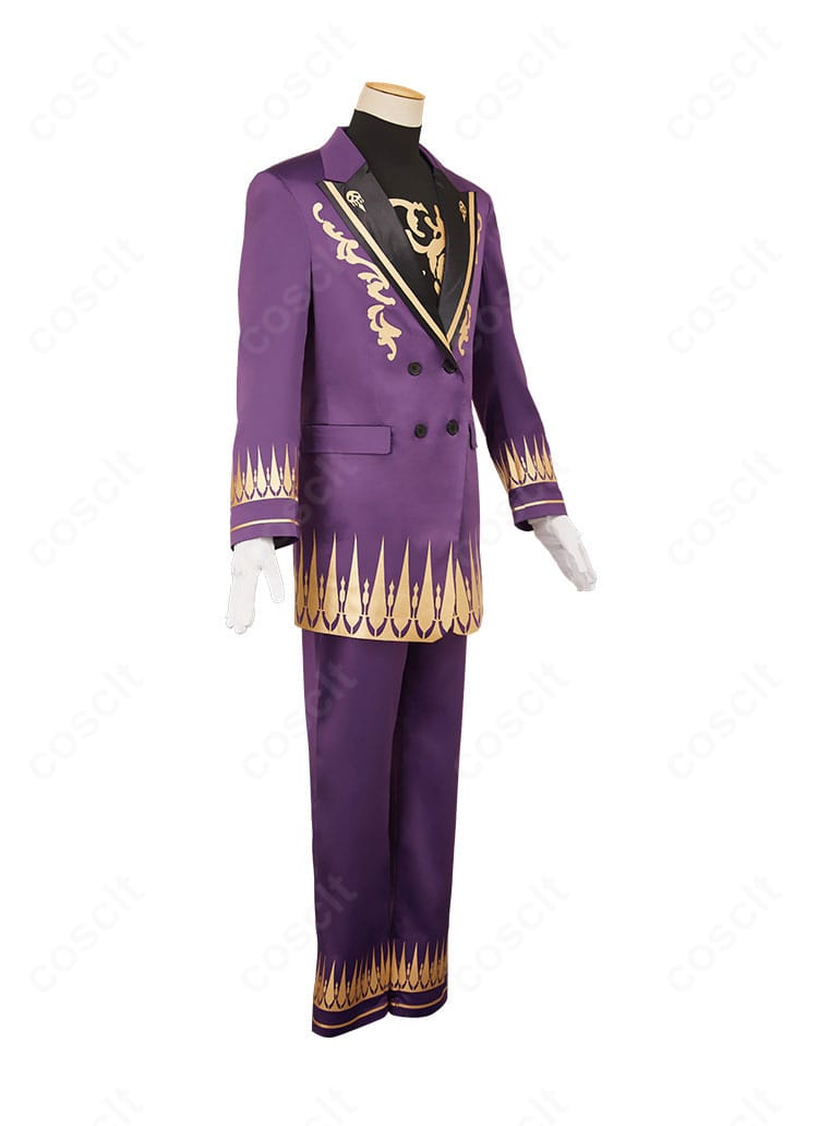 灰谷蘭 コスプレ衣装の右側面。コートの落ち感とパンツのラインが確認できるアングル。