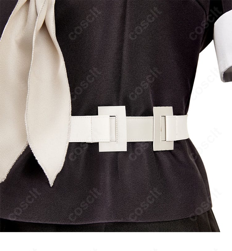 腰帯・ベルト周りのアップ。完成度の高い金具と配色