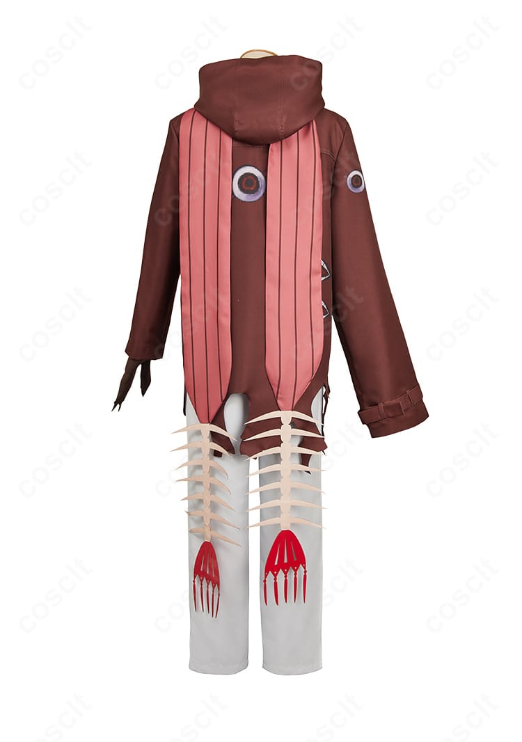 三葉惣助 コスプレ衣装の後ろ姿。背面のシームと裾ライン、マフラーのボリューム感を詳細表示。