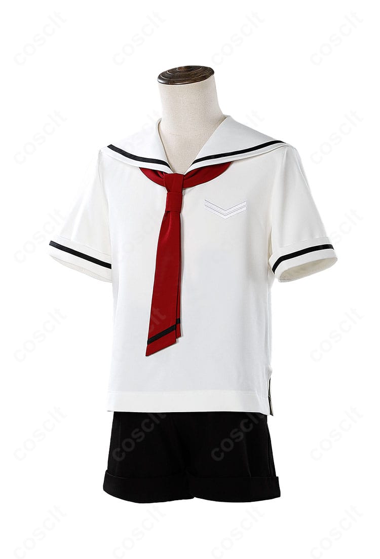 李小狼 夏制服コスの側面。袖口や裾のハリ感、パンツのラインが分かるアングルでシルエットを忠実再現。