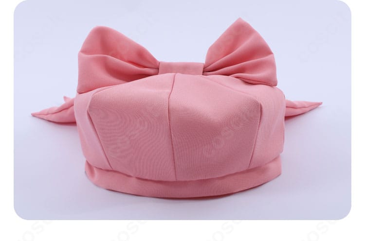 帽子の装飾クローズアップ。木之本桜らしさを際立たせる精巧な造形。