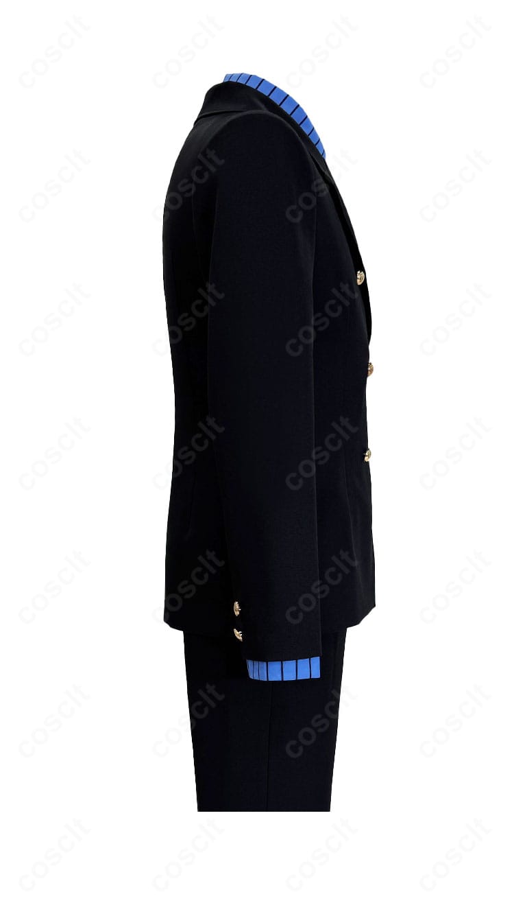 サンジ コスプレ衣装 右袖口のディテール。カフス形状と縫製ステッチをクローズアップ