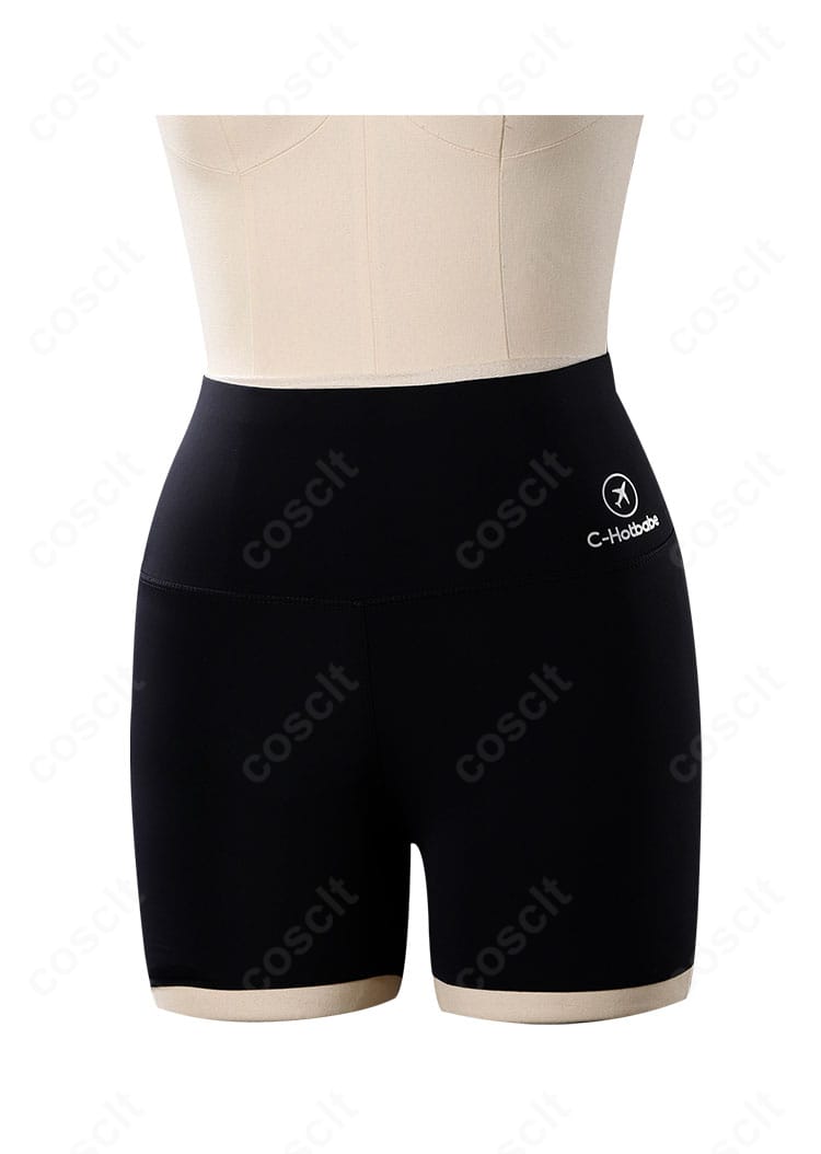 猿飛あやめ コスプレ衣装のパンツ装飾アップ。繊細な刺繍モチーフと端処理の丁寧さが分かるディテール。