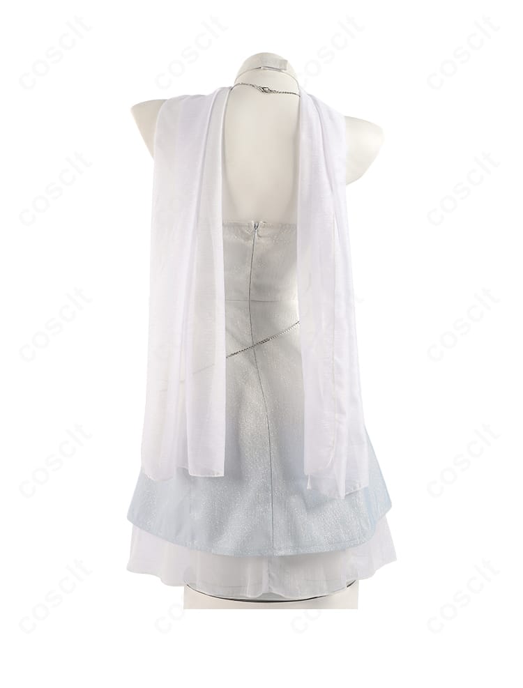 恋と深空・流れる雲 コスプレ衣装の背面全体像。背中の開閉部とマフラーの落ち感