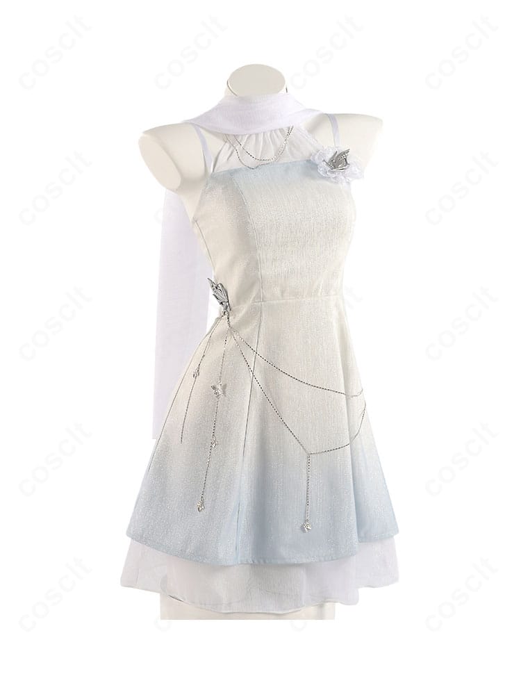 恋と深空・流れる雲 コスプレ衣装の右側全体像。シルエットとサイドラインが分かる角度