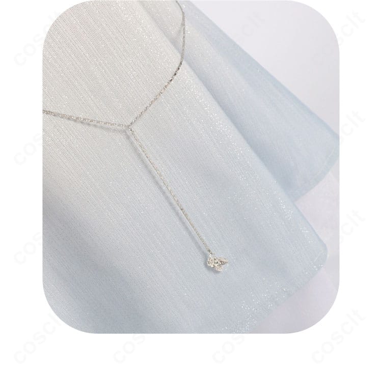 恋と深空・流れる雲 コスプレ衣装のスカート飾りディテール。裾のデザインとステッチ