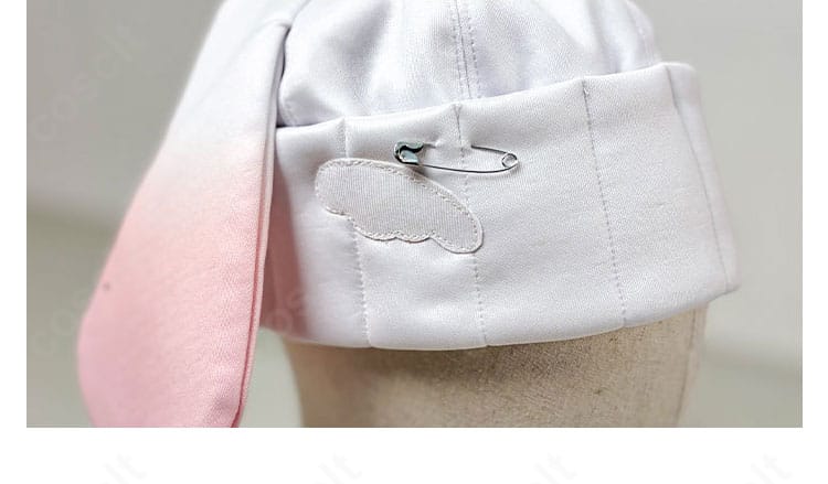 セラフ・ダズルガーデン衣装の帽子装飾クローズアップ。上品な装飾でエレガントな雰囲気を強調。