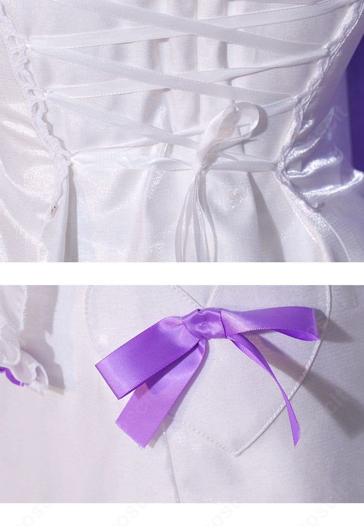 新里アズ 魔法衣装ver. コスプレ衣装の背面リボンと結び紐の装飾ディテール。華やかなバックスタイルを強調