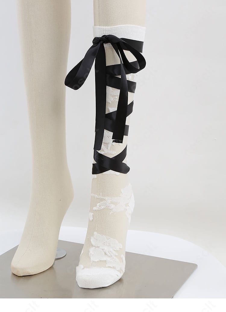 花群冬芽 アメジストドリーム衣装のレッグソックス装飾。可愛らしい印象を強調するポイント。