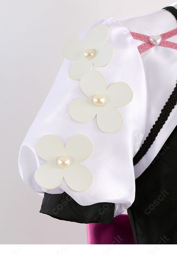 花群冬芽 アメジストドリーム衣装の肩の花飾りディテール。繊細なフラワーモチーフがアクセント。