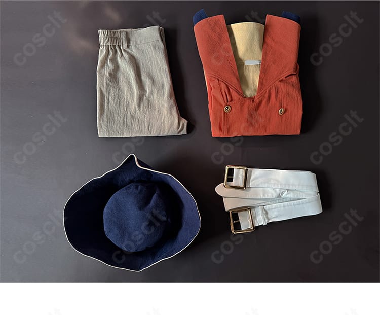 七海龍水コスプレ衣装のセット内容一式。ズボン、トップス、帽子、ベルトを並べた確認用画像。