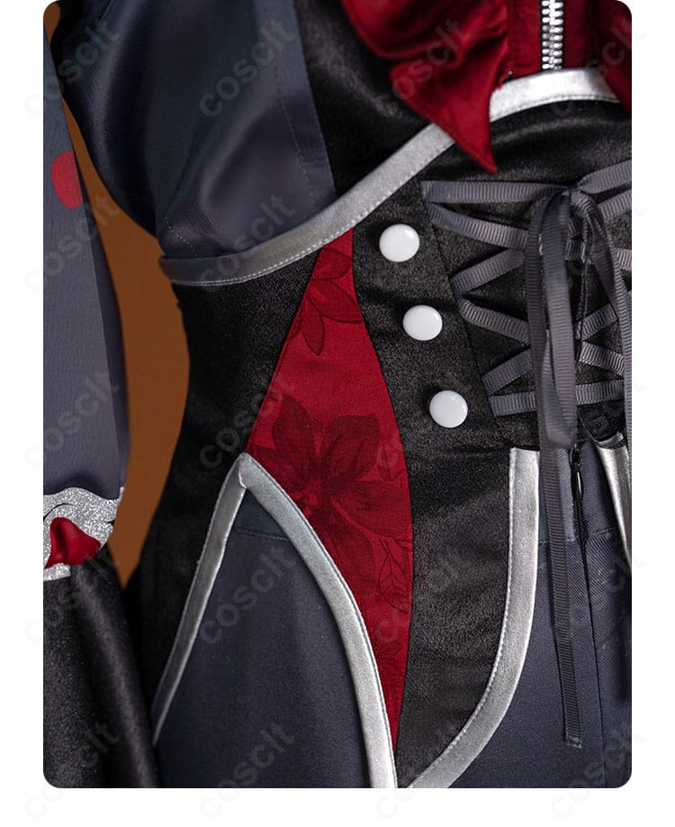 鏡音レン コスプレ衣装 コルセットベルト装飾のアップ。艶感のある質感で高級感を演出。