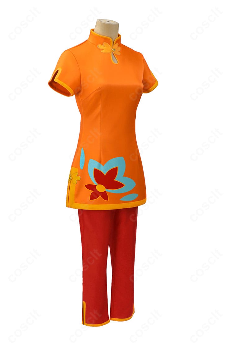 木之本桜 チャイナ風衣装の右側全身。袖口やサイドラインなど細部の作り込みを確認可能。