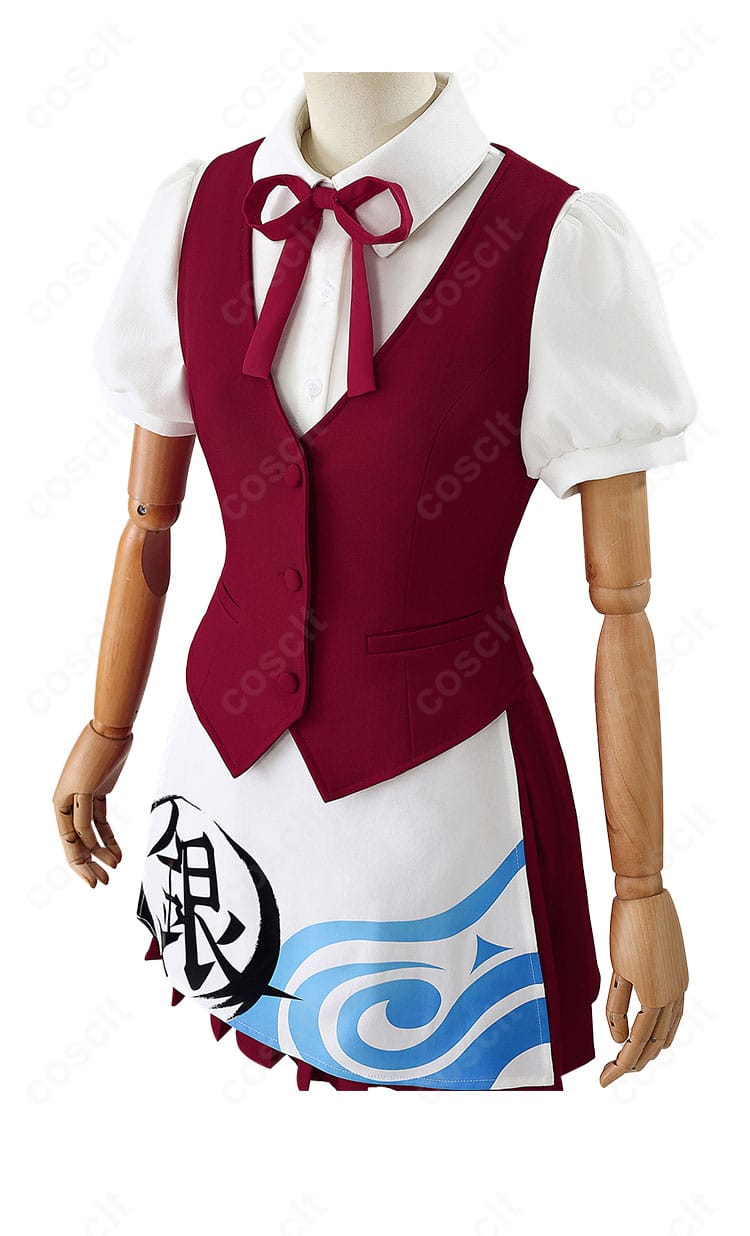 銀魂 神楽 ウエイター衣装の左側ディテール。裾の処理やステッチの仕上がりをクローズアップ。