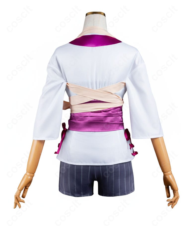 ストリノヴァ 香奈美「世紀の歌姫」コスプレ衣装の背面全体図。リボンと装飾のバランスが魅力的。