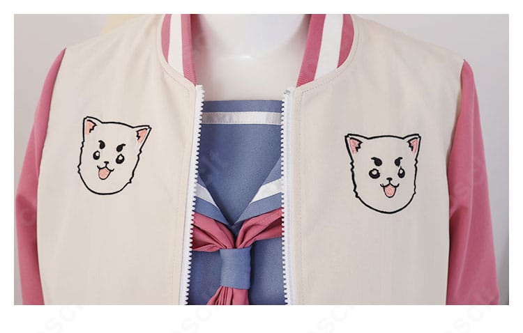 銀魂 コスプレ衣装 外套前立て装飾細部｜ボタンとライン装飾が特徴のスタジャン風デザイン。