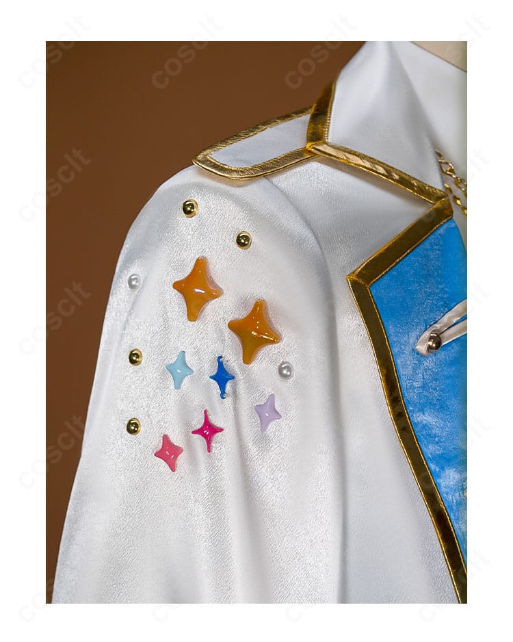 衣肩部分の装飾ディテール｜肩のラインや装飾を細かく表現した写真