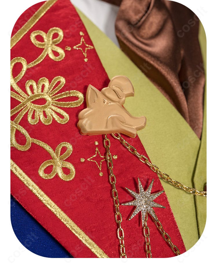 衣領の装飾ディテール写真｜クラシックな雰囲気を演出するデザイン