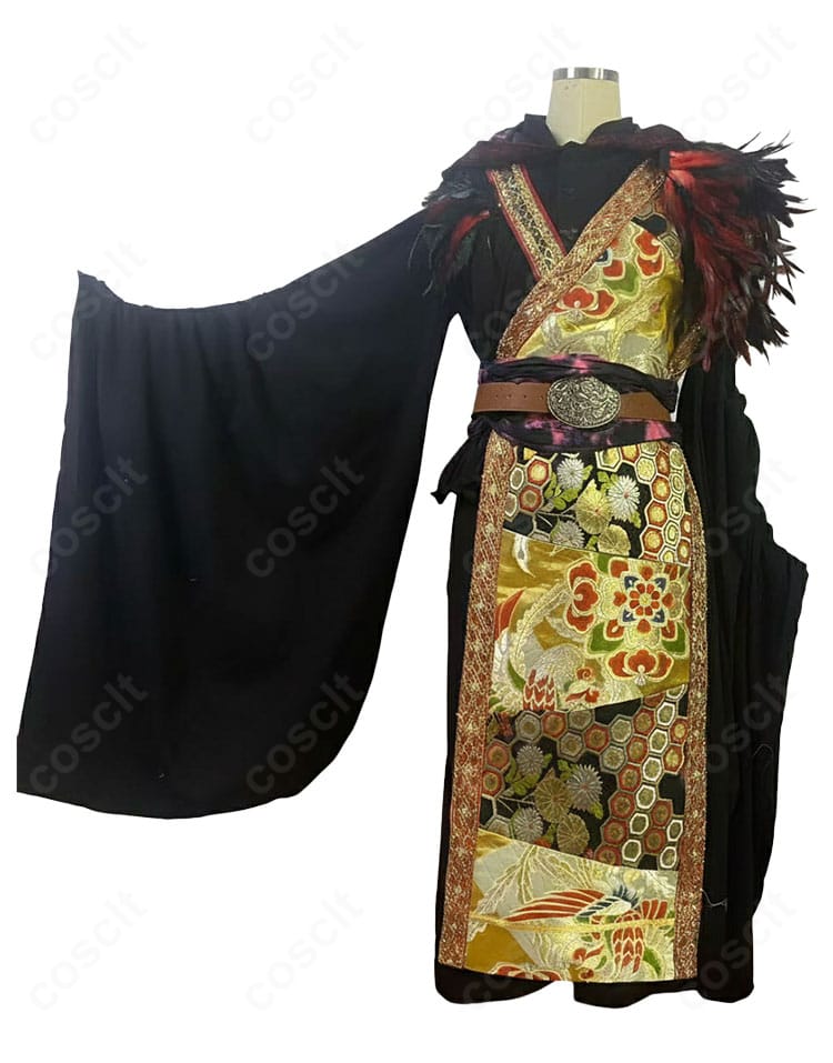 十蘭 コスプレ衣装の正面ディテール。落ち着いた和風配色と縫製の質感が分かる近接写真